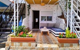 Sea Sound Haraki Apartment